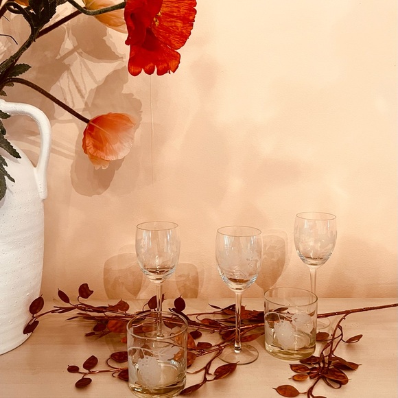 Vintage Etched Grape Vines Wine And Cocktail Glasses Set of 6 - Picture 2 of 12